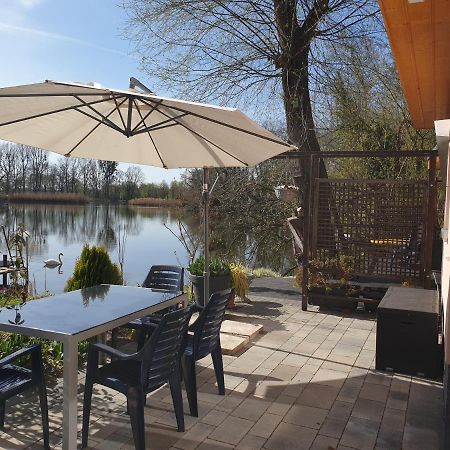 Ferienoase An Der Wublitz Vila Potsdam Exterior foto
